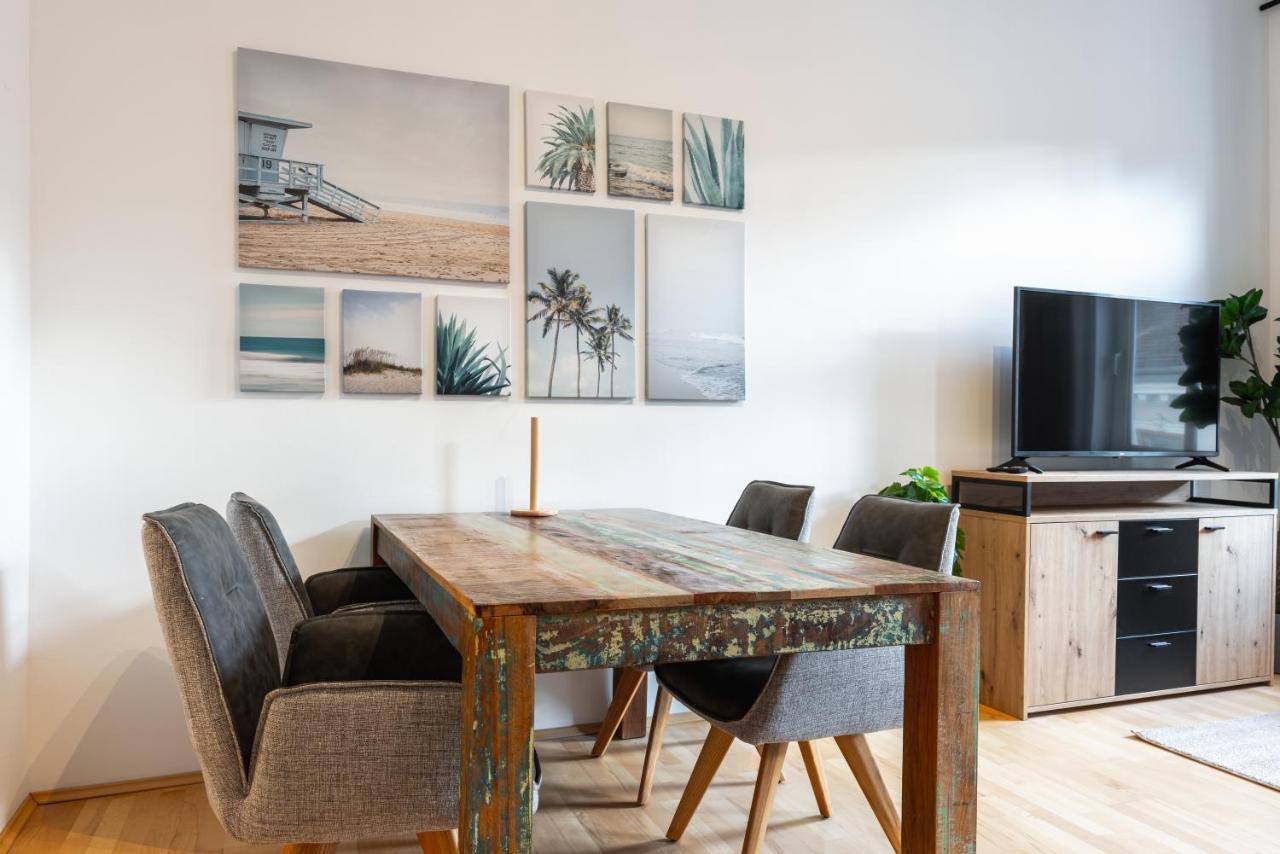 Cozy Apartment Steps Away From Subway Station Wien Ngoại thất bức ảnh