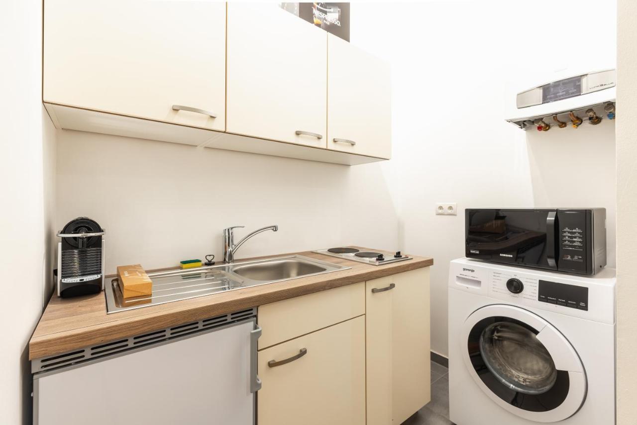 Cozy Apartment Steps Away From Subway Station Wien Ngoại thất bức ảnh
