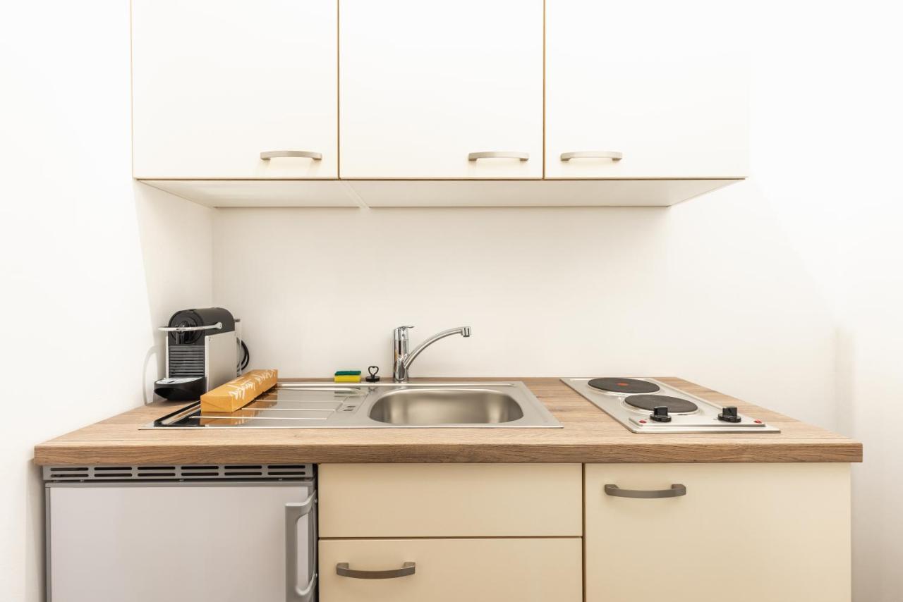 Cozy Apartment Steps Away From Subway Station Wien Ngoại thất bức ảnh